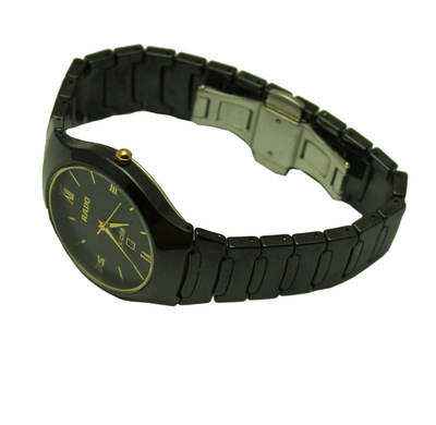 時(shí)尚與品質(zhì)的完美結(jié)合 韓國陶瓷手表低價(jià)熱銷