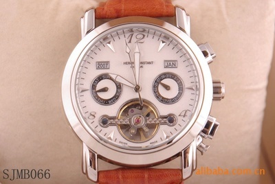 2010年度銷(xiāo)量冠軍 高檔機(jī)械表的卓越風(fēng)采